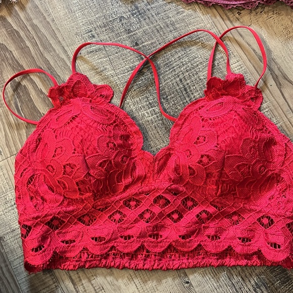lacy bralettes Small/medium bundle - Picture 2 of 5